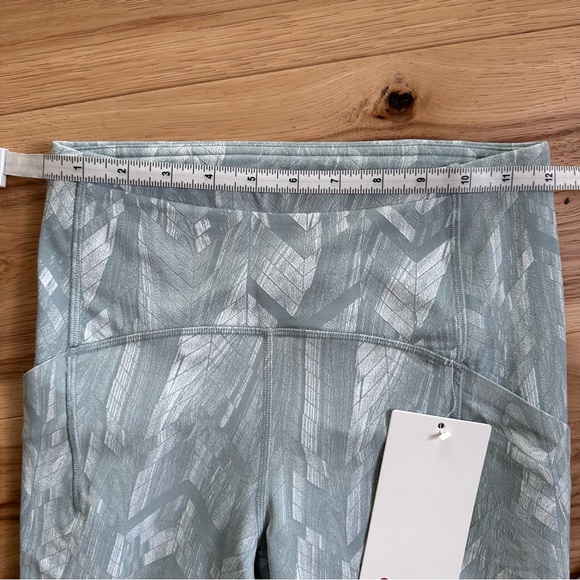 Lululemon Swift Speed High-Rise Crop 21" NWT - Picture 10 of 16